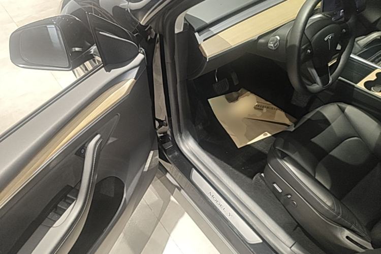 Used Tesla Model Y 2022 Rear-Wheel-Drive Version Driver Seat