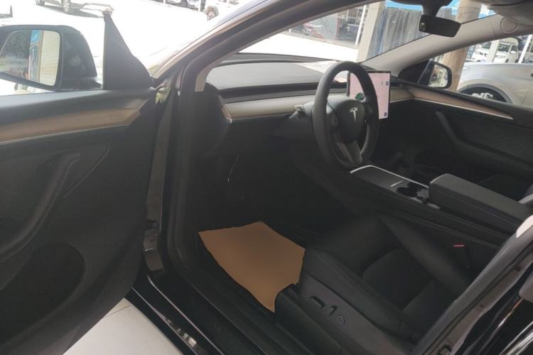 Used Tesla Model Y 2022 Rear-Wheel-Drive Version Driver Seat