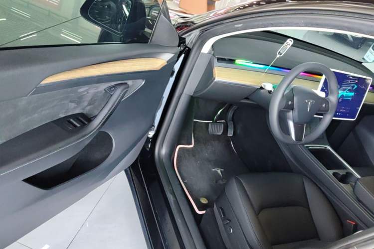 Used Tesla Model Y 2022 Revised Version Rear-Wheel Drive Driver Seat