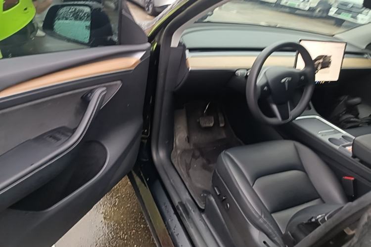 Used Tesla Model Y 2022 Revised Version Rear-Wheel Drive Driver Seat