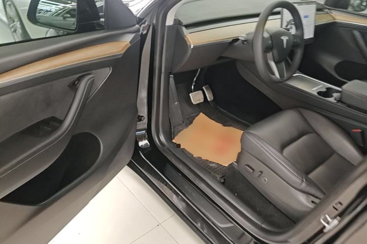 Used Tesla Model Y 2022 Rear-Wheel-Drive Version Driver Seat