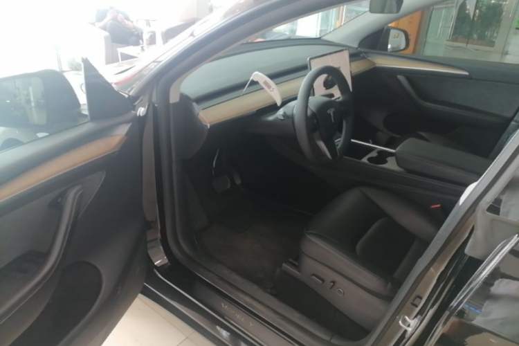 Used Tesla Model Y 2022 Rear-Wheel-Drive Version Driver Seat