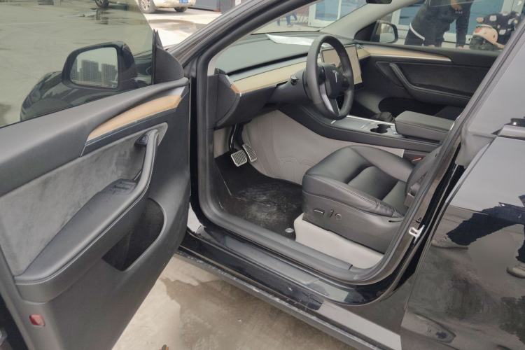 Used Tesla Model Y 2022 Revised Version Rear-Wheel Drive Driver Seat