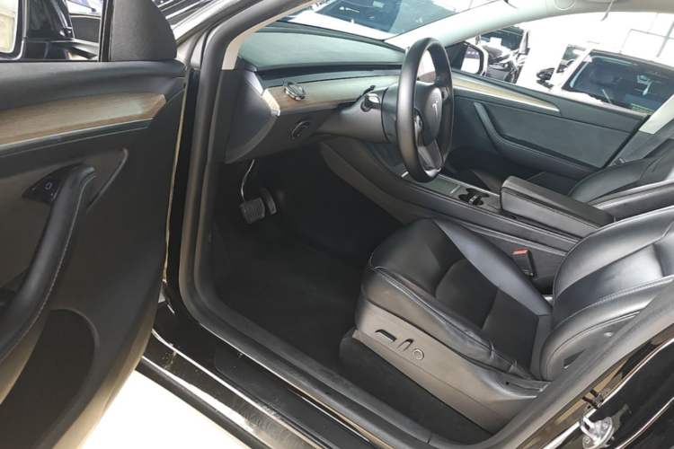Used Tesla Model Y 2022 Rear-Wheel-Drive Version Driver Seat
