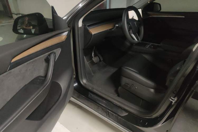 Used Tesla Model Y 2022 Revised Version Rear-Wheel Drive Driver Seat