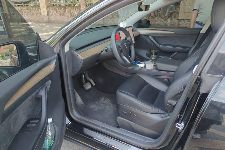 Used Tesla Model Y 2022 Revised Version Rear-Wheel Drive Driver Seat