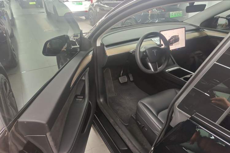Used Tesla Model Y 2022 Revised Version Long-Range All-Wheel Drive Driver Seat