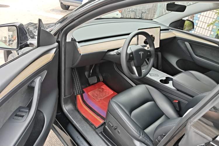 Used Tesla Model Y 2022 Revised Version Rear-Wheel Drive Driver Seat