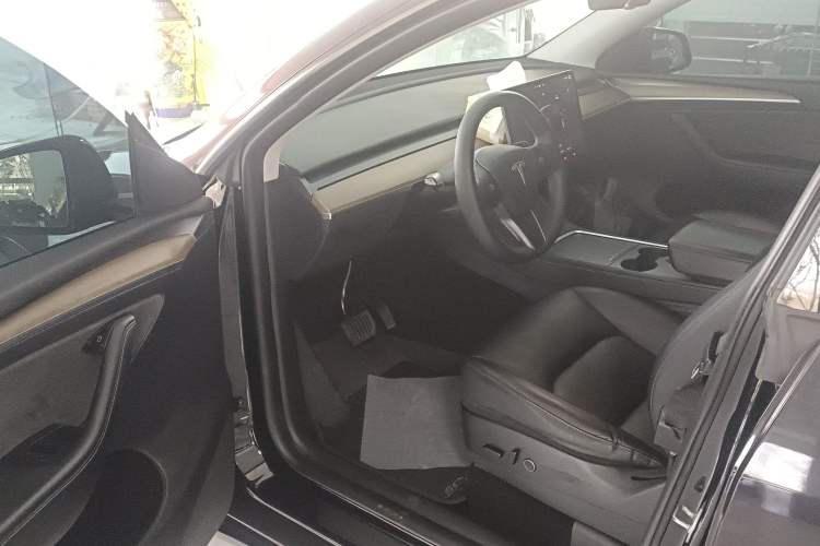 Used Tesla Model Y 2022 Revised Version Rear-Wheel Drive Driver Seat