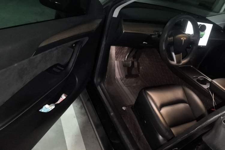 Used Tesla Model Y 2022 Revised Version Long-Range All-Wheel Drive Driver Seat