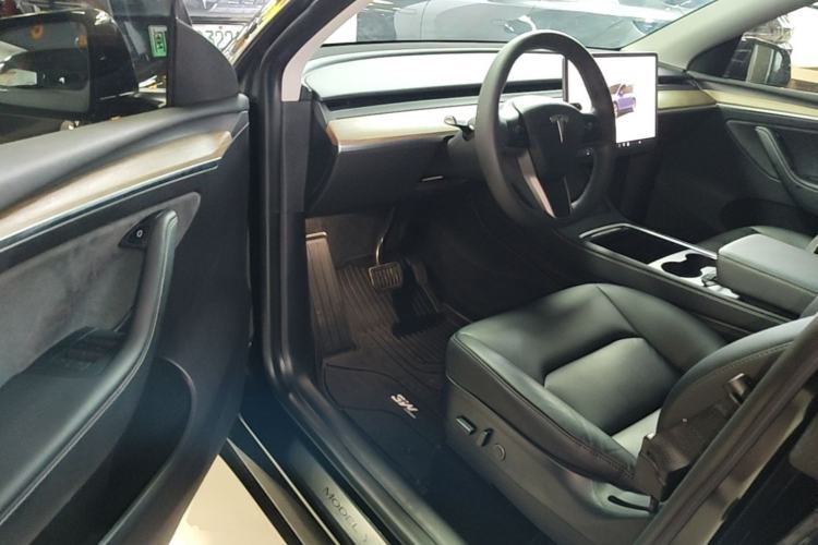 Used Tesla Model Y 2022 Revised Version Rear-Wheel Drive Driver Seat