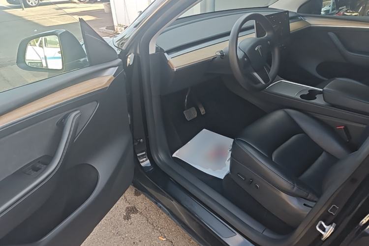Used Tesla Model Y 2022 Revised Version Rear-Wheel Drive Driver Seat
