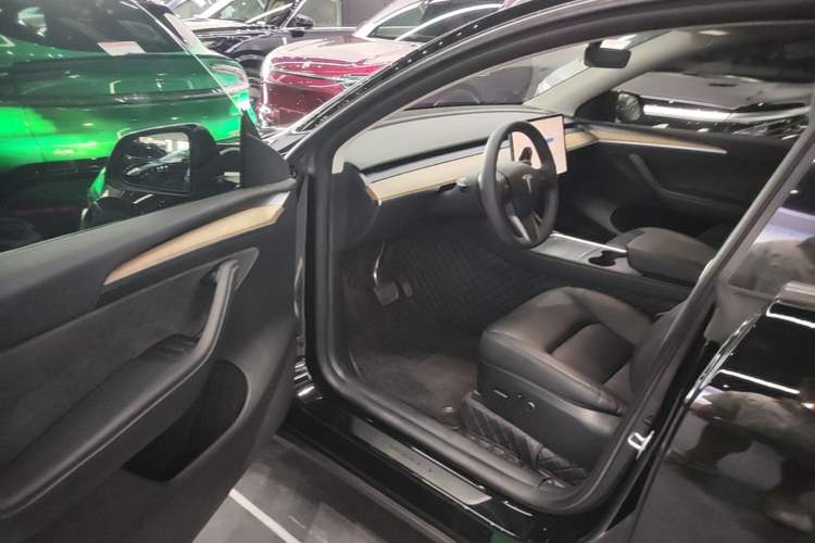 Used Tesla Model Y 2022 Revised Version Rear-Wheel Drive Driver Seat