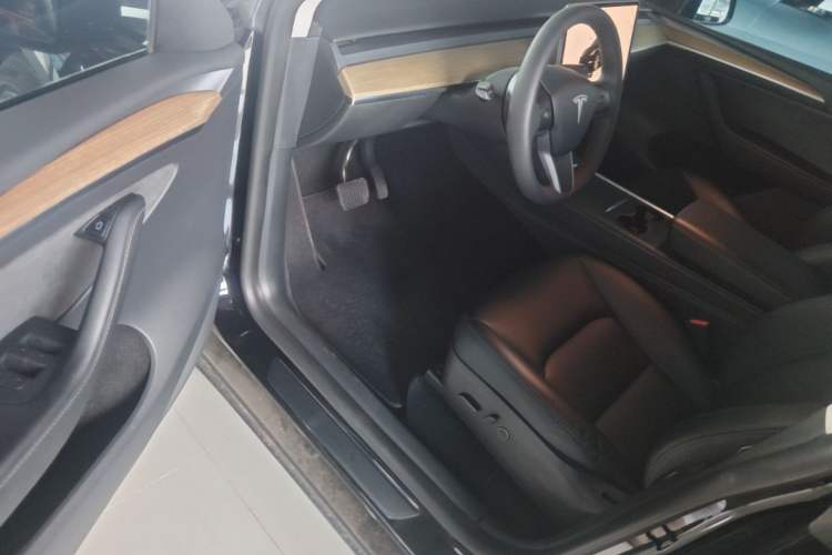 Used Tesla Model Y 2022 Revised Version Rear-Wheel Drive Driver Seat