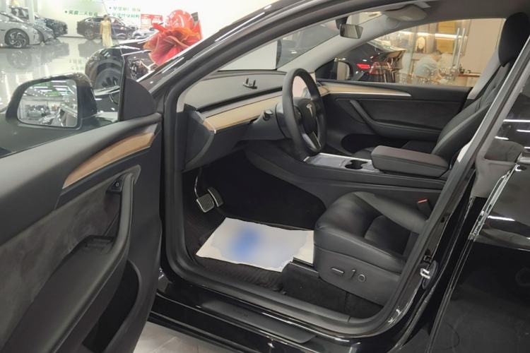 Used Tesla Model Y 2022 Rear-Wheel-Drive Version Driver Seat