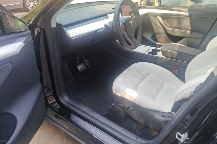 Used Tesla Model Y 2022 Revised Version Rear-Wheel Drive Driver Seat
