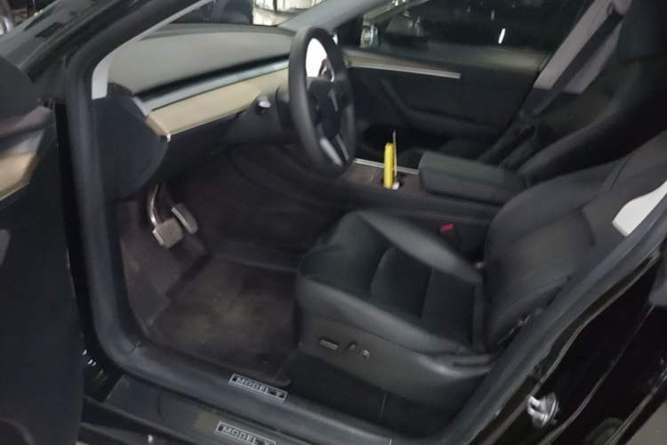 Used Tesla Model Y 2022 Revised Version Rear-Wheel Drive Driver Seat