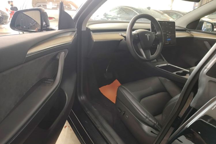 Used Tesla Model Y 2022 Revised Version Rear-Wheel Drive Driver Seat