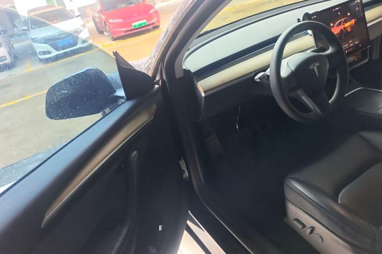 Used Tesla Model Y 2022 Revised Version Rear-Wheel Drive Driver Seat
