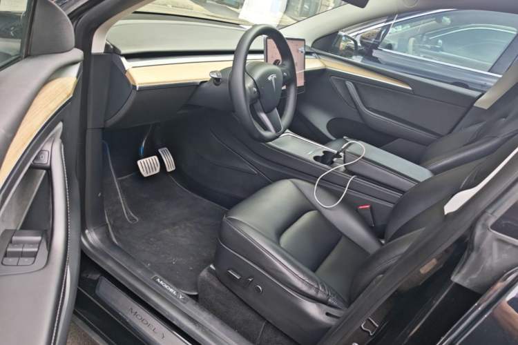 Used Tesla Model Y 2022 Performance High-Performance All-Wheel-Drive Version Driver Seat