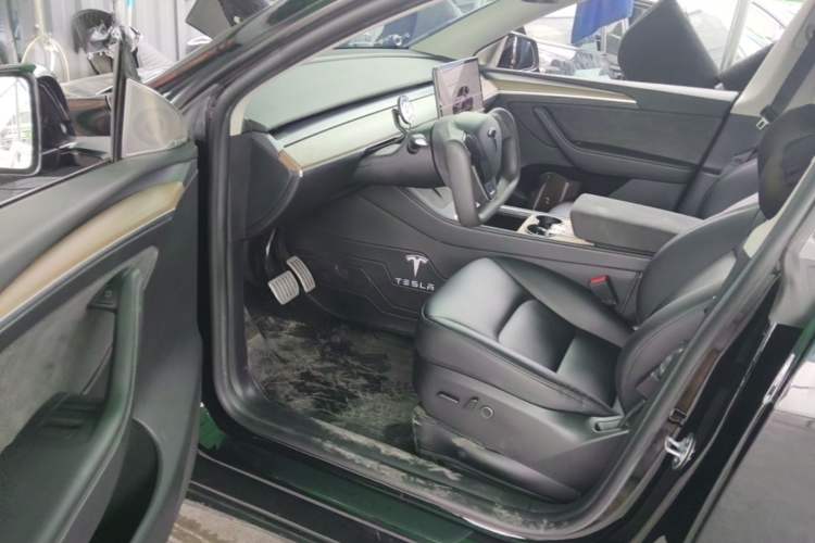 Used Tesla Model Y 2022 Revised Version Long-Range All-Wheel Drive Driver Seat