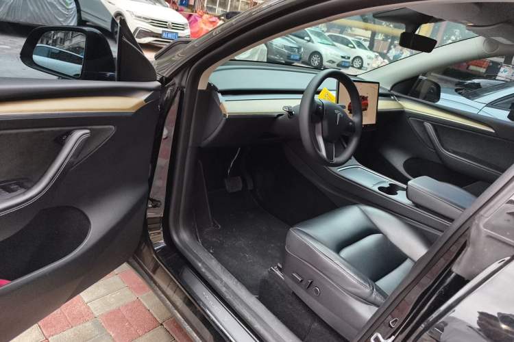 Used Tesla Model Y 2022 Revised Version Rear-Wheel Drive Driver Seat