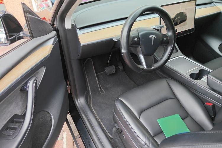 Used Tesla Model Y 2022 Rear-Wheel-Drive Version Driver Seat