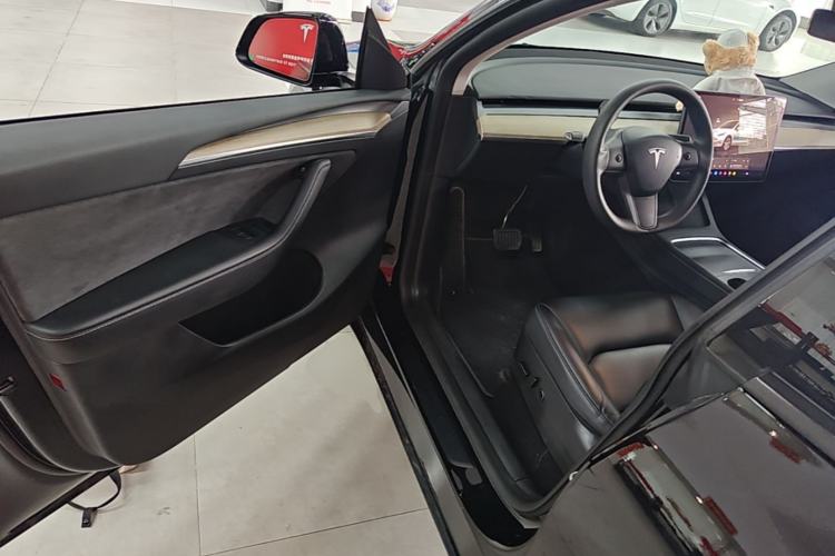 Used Tesla Model Y 2022 Revised Version Rear-Wheel Drive Driver Seat