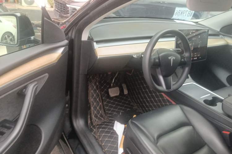 Used Tesla Model Y 2022 Revised Version Rear-Wheel Drive Driver Seat