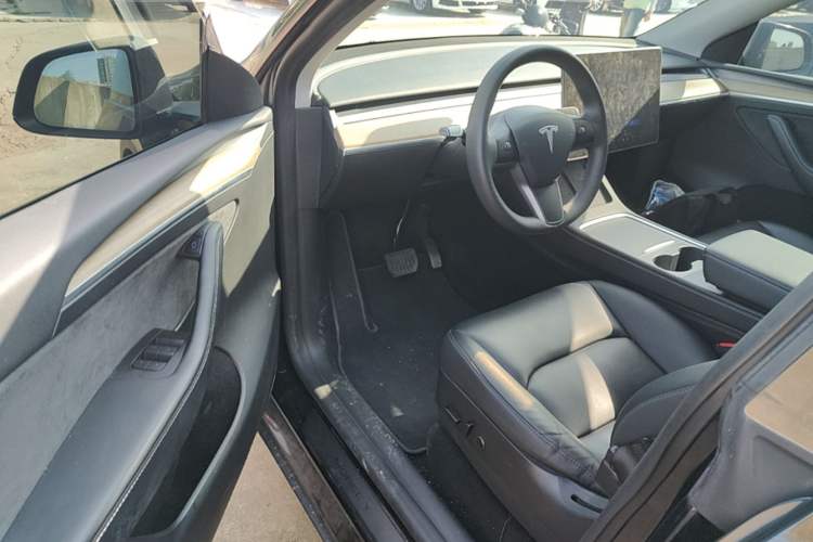 Used Tesla Model Y 2022 Revised Version Long-Range All-Wheel Drive Driver Seat