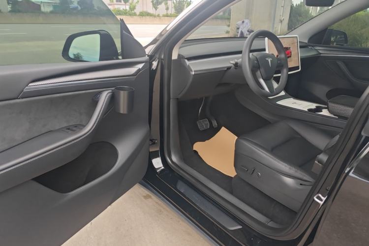 Used Tesla Model Y 2022 Rear-Wheel-Drive Version Driver Seat