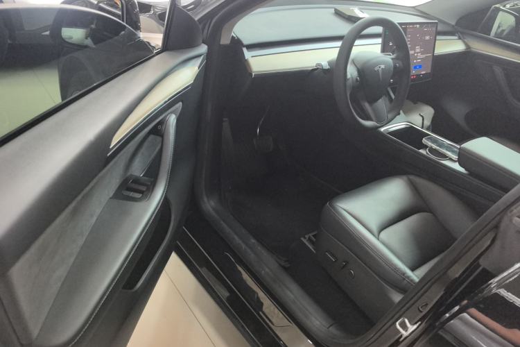 Used Tesla Model Y 2022 Revised Version Rear-Wheel Drive Driver Seat
