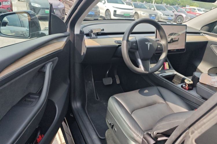 Used Tesla Model Y 2022 Revised Version Rear-Wheel Drive Driver Seat