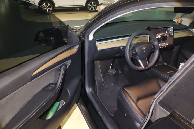 Used Tesla Model Y 2022 Revised Version Rear-Wheel Drive Driver Seat