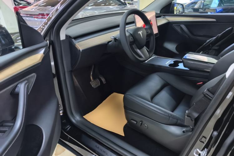 Used Tesla Model Y 2022 Revised Version Rear-Wheel Drive Driver Seat