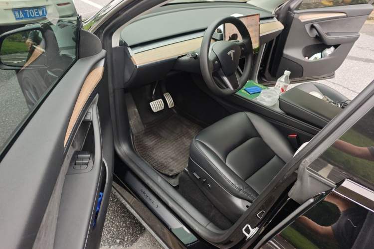 Used Tesla Model Y 2022 Performance High-Performance All-Wheel-Drive Version Driver Seat