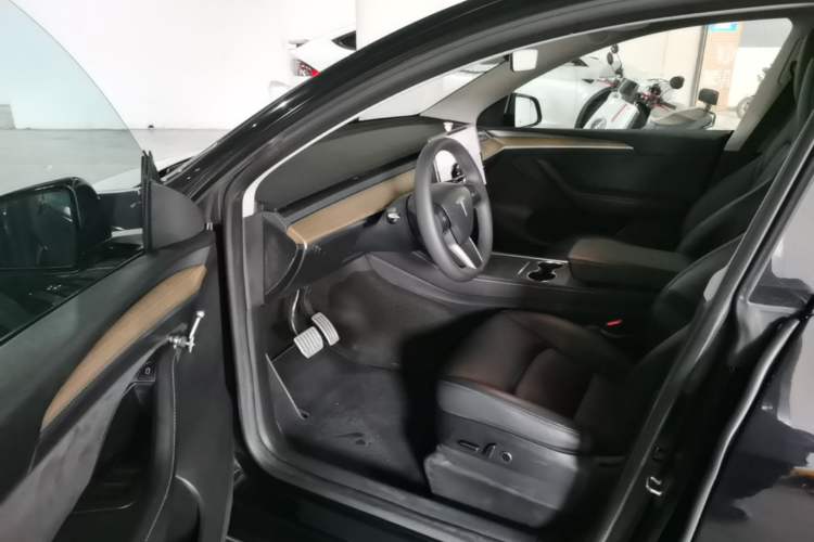 Used Tesla Model Y 2022 Revised Version Rear-Wheel Drive Driver Seat