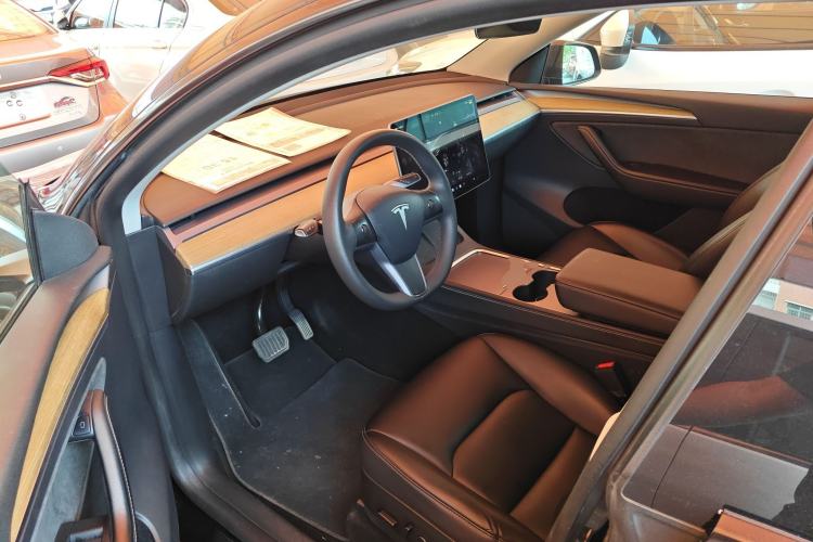 Used Tesla Model Y 2022 Revised Version Rear-Wheel Drive Driver Seat