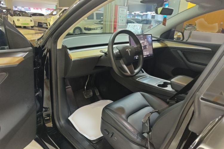 Used Tesla Model Y 2022 Revised Version Rear-Wheel Drive Driver Seat
