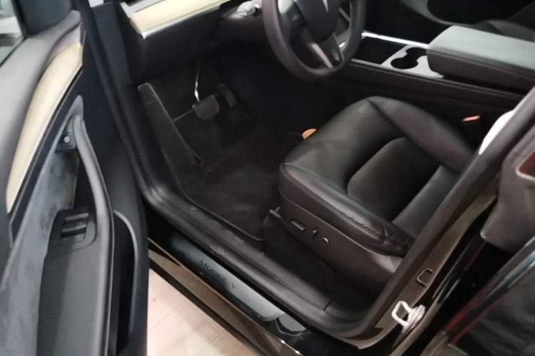 Used Tesla Model Y 2022 Revised Version Rear-Wheel Drive Driver Seat