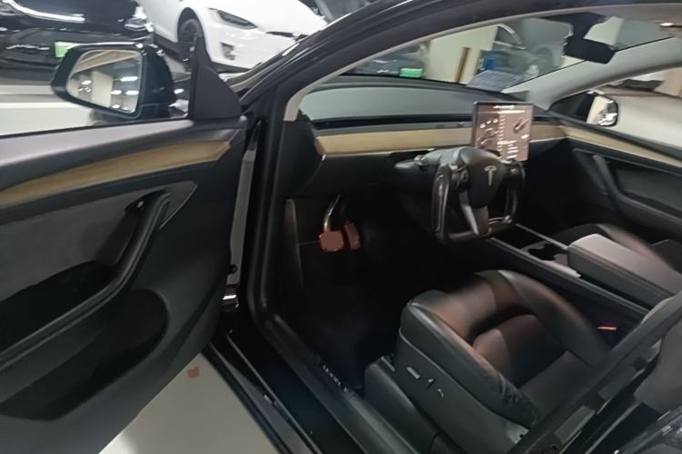 Used Tesla Model Y 2022 Rear-Wheel-Drive Version Driver Seat
