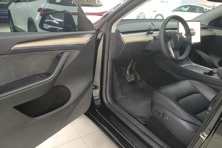 Used Tesla Model Y 2022 Revised Version Rear-Wheel Drive Driver Seat