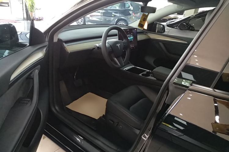 Used Tesla Model Y 2022 Revised Version Rear-Wheel Drive Driver Seat