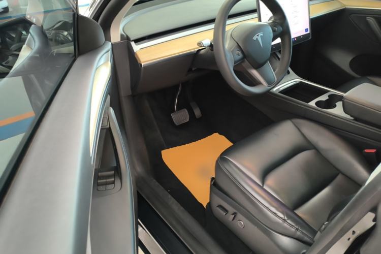 Used Tesla Model Y 2022 Revised Version Rear-Wheel Drive Driver Seat