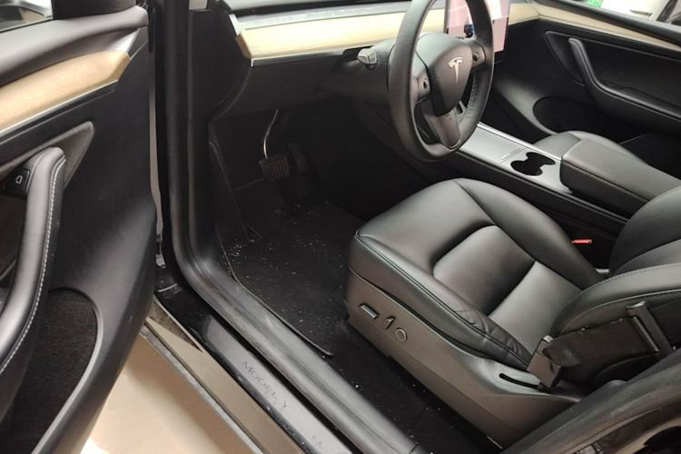 Used Tesla Model Y 2022 Revised Version Rear-Wheel Drive Driver Seat