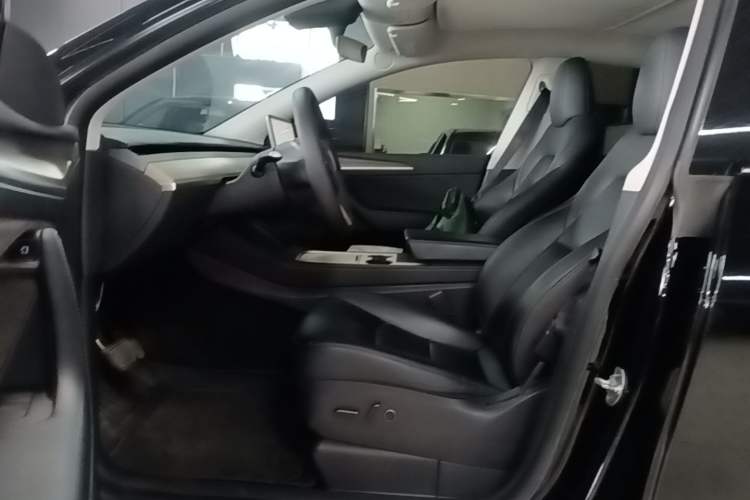 Used Tesla Model Y 2022 Revised Version Rear-Wheel Drive Driver Seat