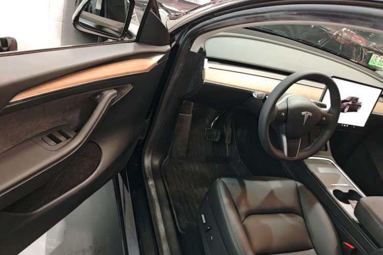 Used Tesla Model Y 2022 Revised Version Rear-Wheel Drive Driver Seat