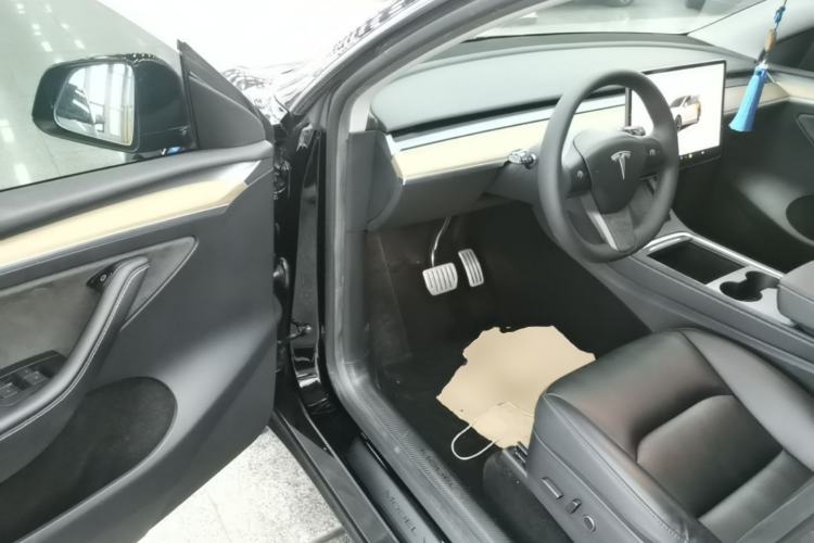 Used Tesla Model Y 2022 Rear-Wheel-Drive Version Driver Seat