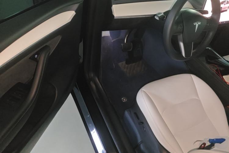 Used Tesla Model Y 2022 Rear-Wheel-Drive Version Driver Seat