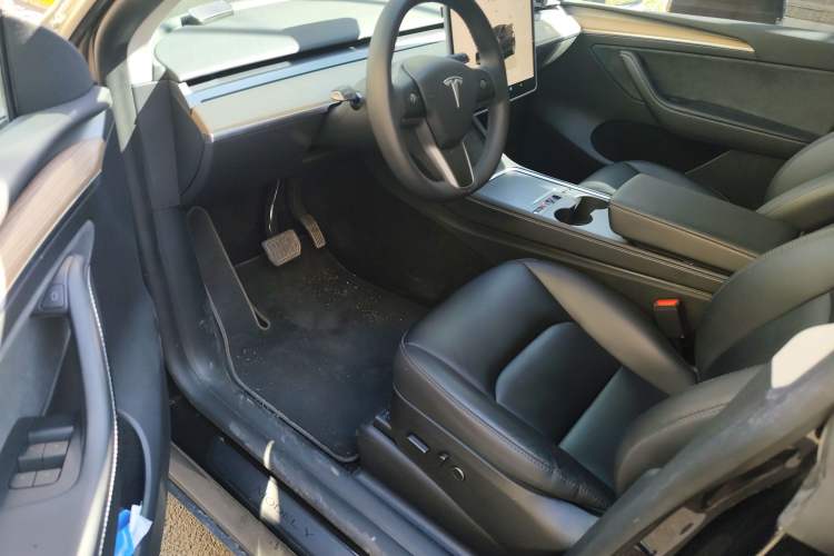Used Tesla Model Y 2022 Revised Version Long-Range All-Wheel Drive Driver Seat